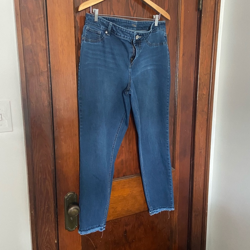 Maurice’s: Skinny jeans, size XL (equal to an 18)